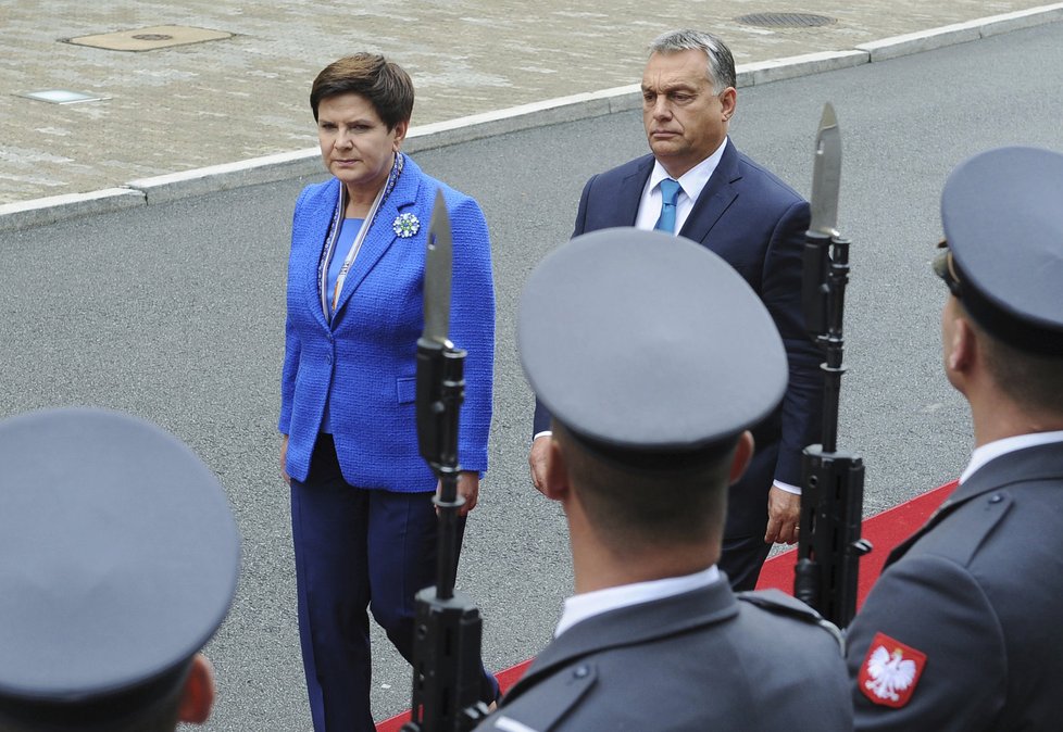 Maďarský premiér Viktor Orbán v Polsku na setkání s polskou premiérkou Beatou Szydlovou