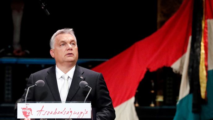 Maďarský premiér Viktor Orbán řeční během oslav výročí protikomunistického povstání