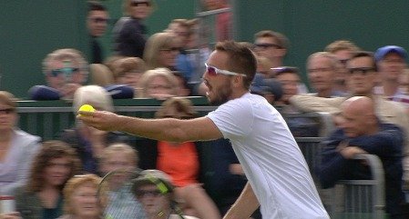 Viktor Troicki se do umpirového rozhodčího pořádně pustil