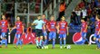 Fotbalisté Plzně se po inkasovaném gólu zlobili na rozhodčího