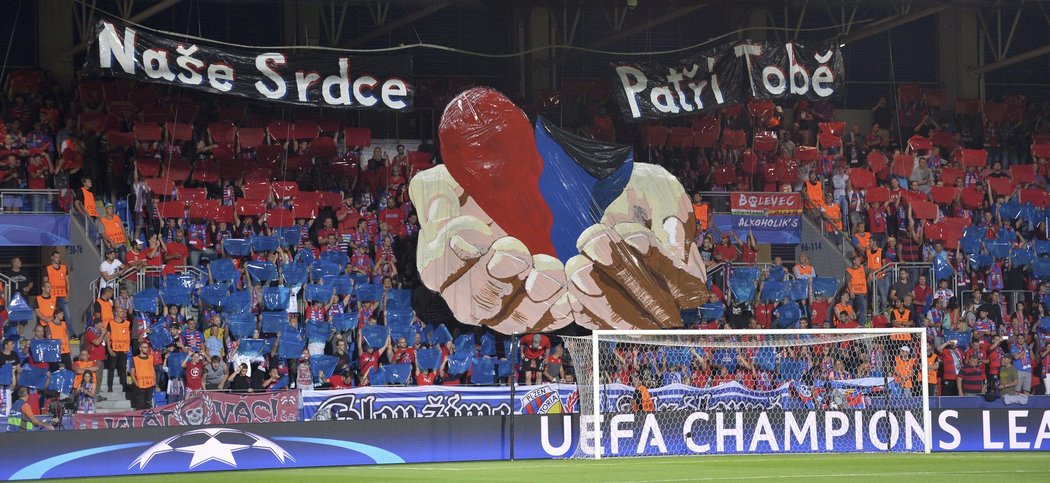 Choreo fanoušků Viktorie Plzeň v zápase s Razgradem