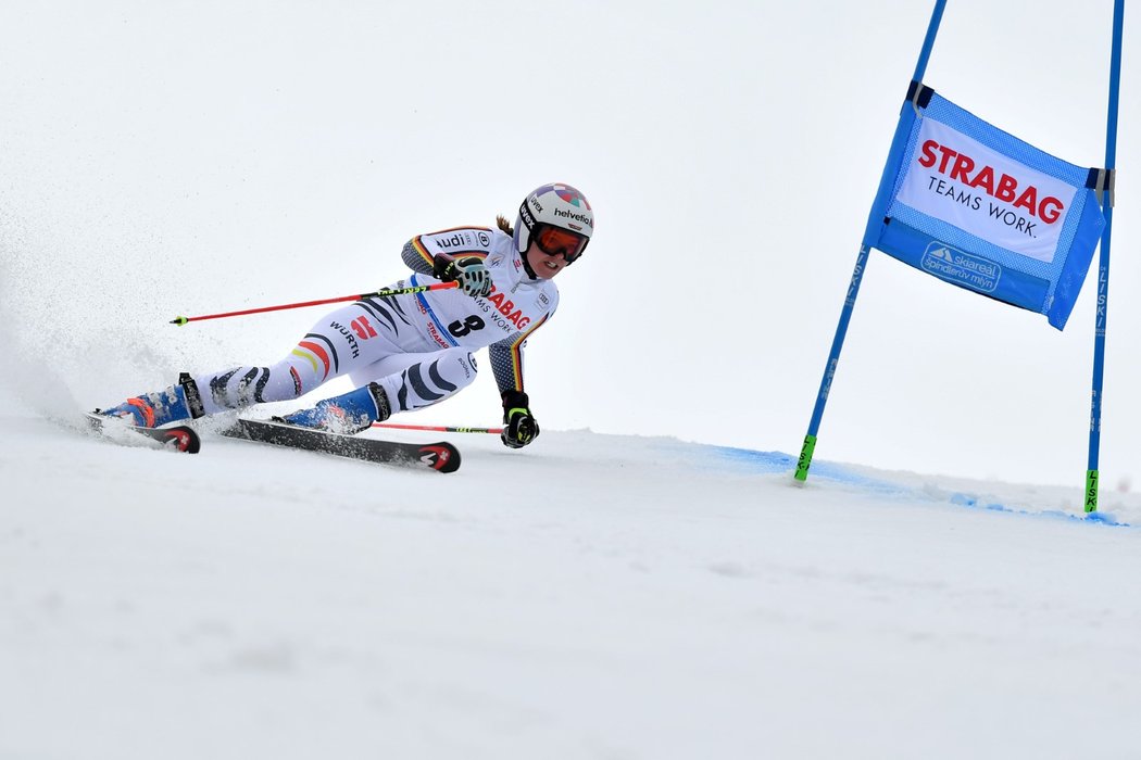 Viktoria Rebensburgová v prvním kole obřího slalomu SP ve Špindlerově Mlýně