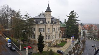 Kdyby domy uměly vyprávět: V luxusních karlovarských vilách sídlila smetánka, ale i velení SS Kdyby domy uměly vyprávět: V luxusních karlovarských vilách sídlila smetánka, ale i velení SS