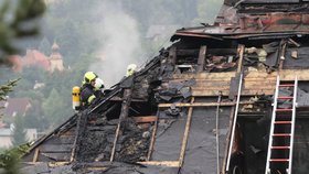 Vila Radovana Krejčíře v noci na 20. srpna 2019 hořela.