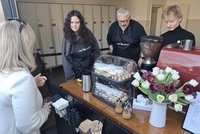 Vila Tugendhat nově láká i na sladkosti: Kavárnička je v bývalé garáži