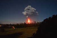 Obří erupce u chilského města: Tisíce lidí utekly z domovů