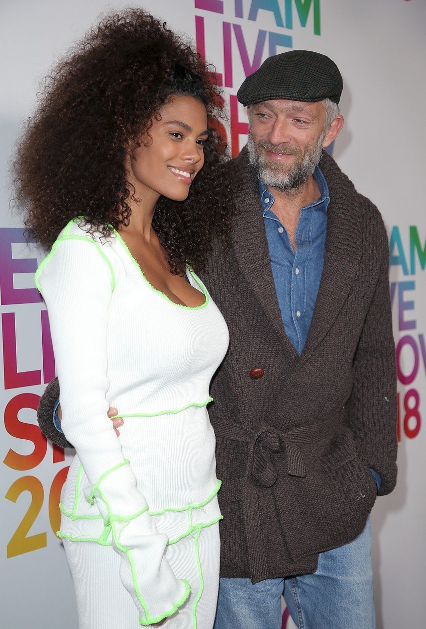 Vincent Cassel s Tinou Kunakeyovou