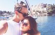 Milenci Sabina a Vincent si nyní užívají dovolenou na Korfu.
