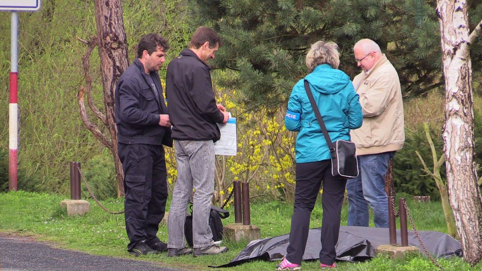 Policie našla na Mladoboleslavsku tělo seniorky: Leželo v řece Jizeře.