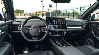 VinFast VF8 (2023–) (USA) VinFast VF8 (2023–) (USA)