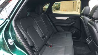 VinFast VF8 (2023–) (USA) VinFast VF8 (2023–) (USA)