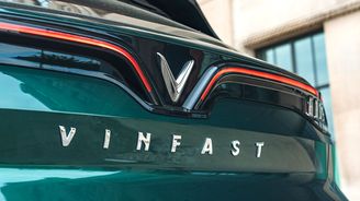 VinFast VF8 (2023–) (USA) VinFast VF8 (2023–) (USA)