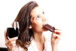 I s denní porcí čokolády a červeného vína lze zhubnout