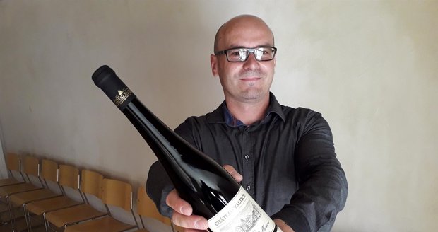 Vinař David Šťastný se pyšní absolutním vítězem červených vín. Bylo jím Svatovavřinecké výběr z hroznů 2015 z rodinného vinařství Château Valtice – vinné sklepy Valtice.