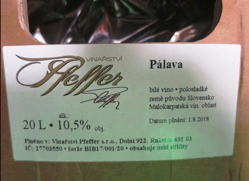 Pálava, prodávaná v Brně, byla vyrobena z hroznů, které podle inspektorů rozhodně nebyly sklizeny na území Slovenska.