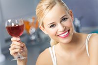 Sezóna růžových vín je tu: 7 nejčastějších mýtů pohledem sommeliérky