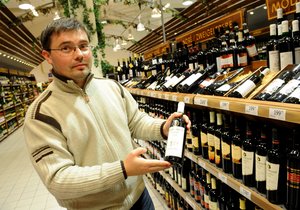 Čtenářům Blesku radí Hlavní sommelier Národního vinařského centra Marek Babisz