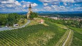 Degustujte moravská a česká vína i jinde než jen ve sklepě