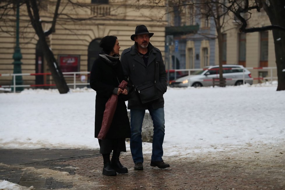 Zádušní mše za Hanu Maciuchovou: Vendulka Křížová a Otakar Brousek ml.