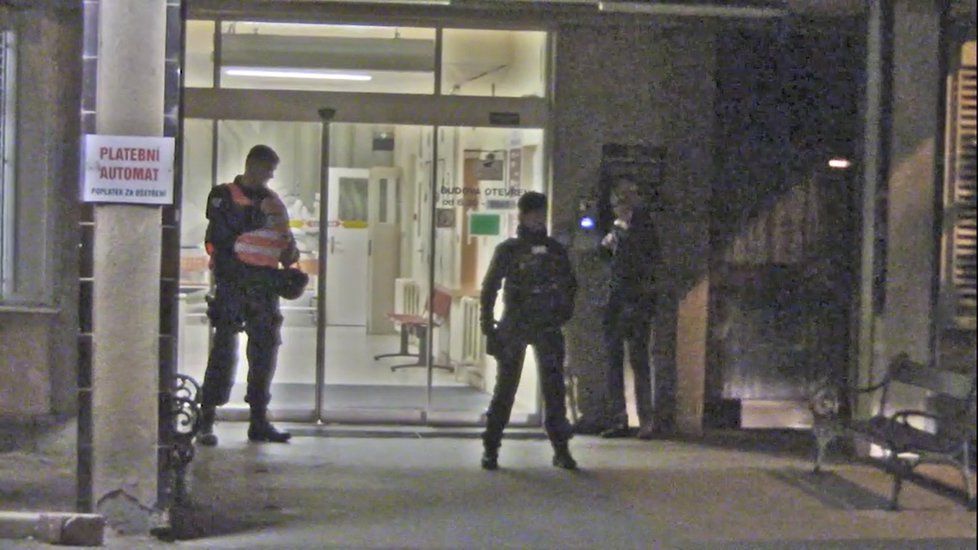K tragické střelbě ve vinohradské nemocnici došlo minulou pátek 8. března před půlnocí.