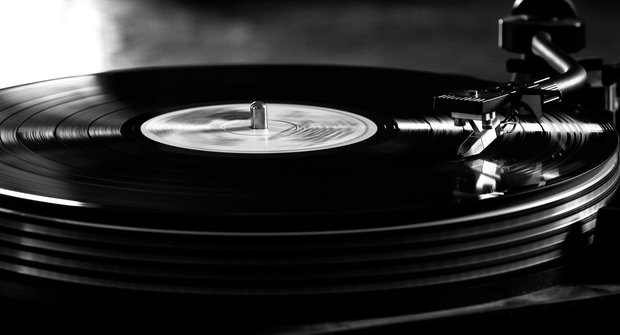 Loděnický vinyl: Jak se vyrábí gramofonová deska