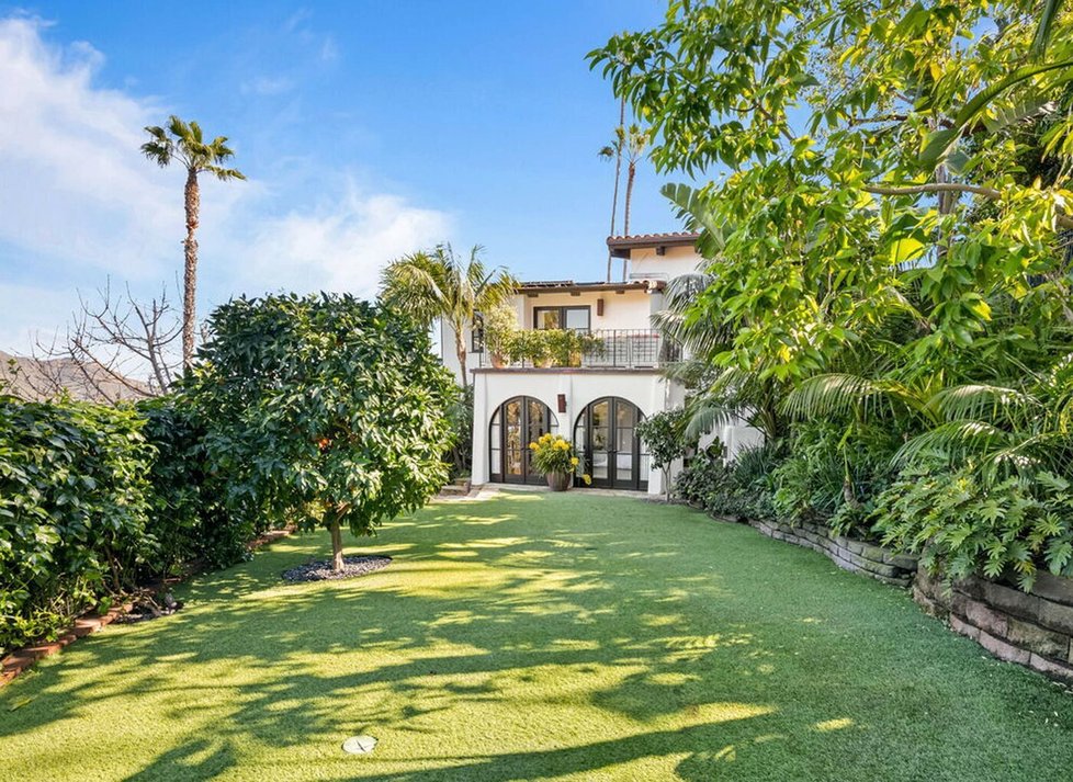 Oscarová herečka Charlize Theron prodává svůj dům