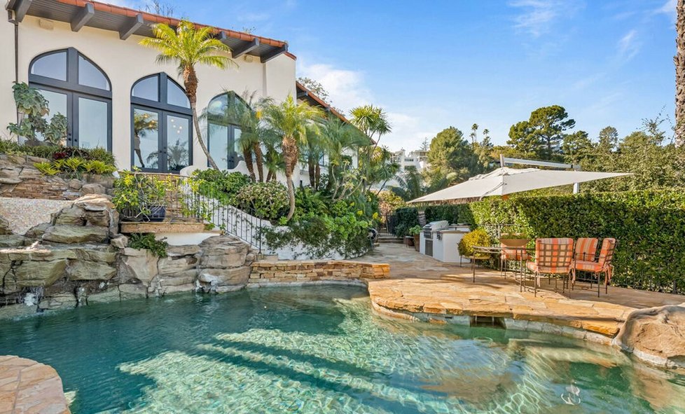 Oscarová herečka Charlize Theron prodává svůj dům
