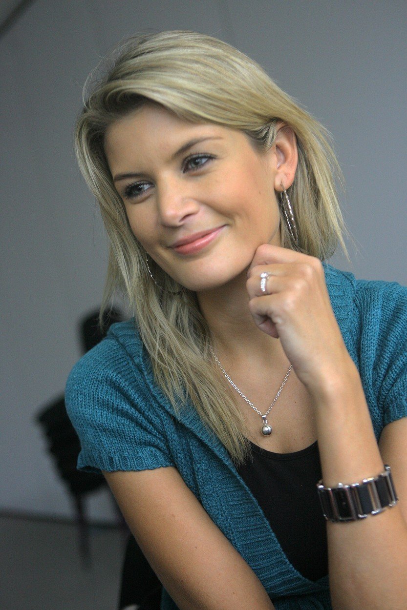 Iveta Lutovská, nyní provdaná Vítová, kralovala v roce 2009. Stala se vítězkou v České Miss.