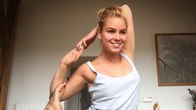 Patricie Solaříková je vážně ohebná jako proutek. Fotkou, jak cvičí jógu, se pochlubila na svém Instagramu. No, musíme uznat, že pozice mořské panny jí bezpochyby jde...
