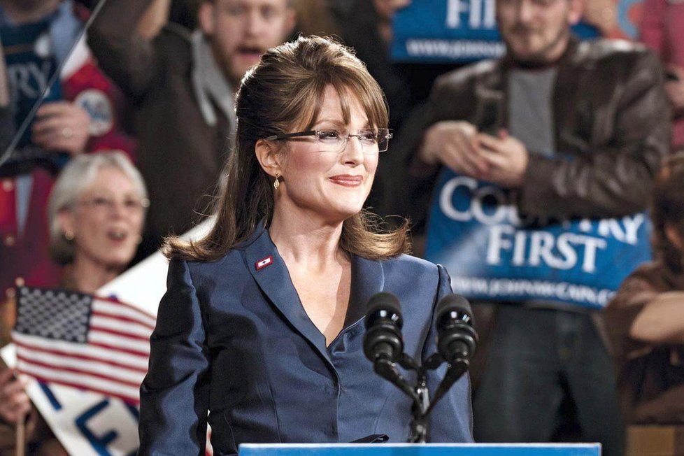 Julianne Moore jako Sarah Palin (Prezidentské volby)