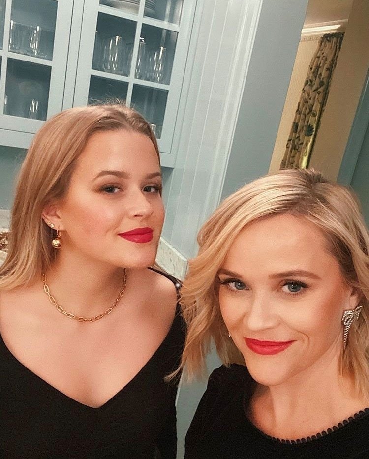 Reese Witherspoon s dcerou Ava Phillippe
