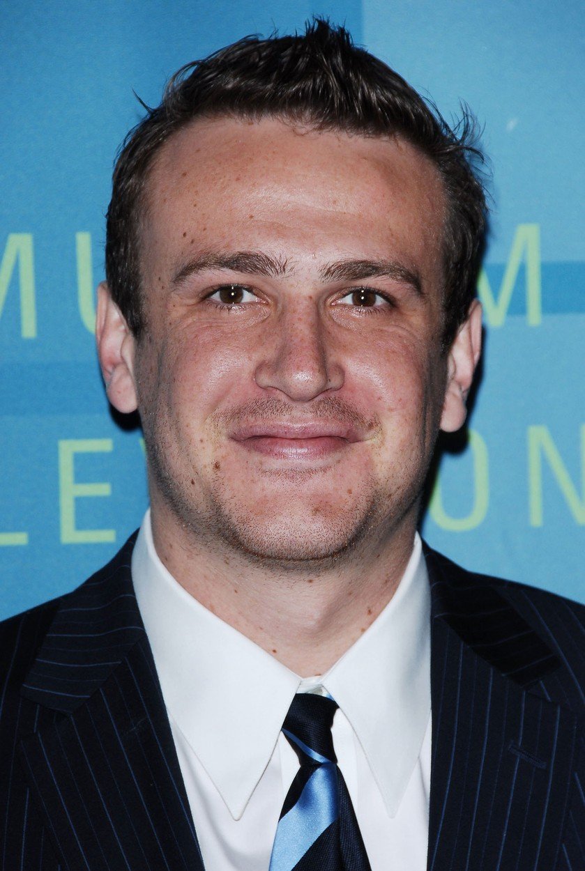 Jason Segel se od svých 26 let téměř nezměnil