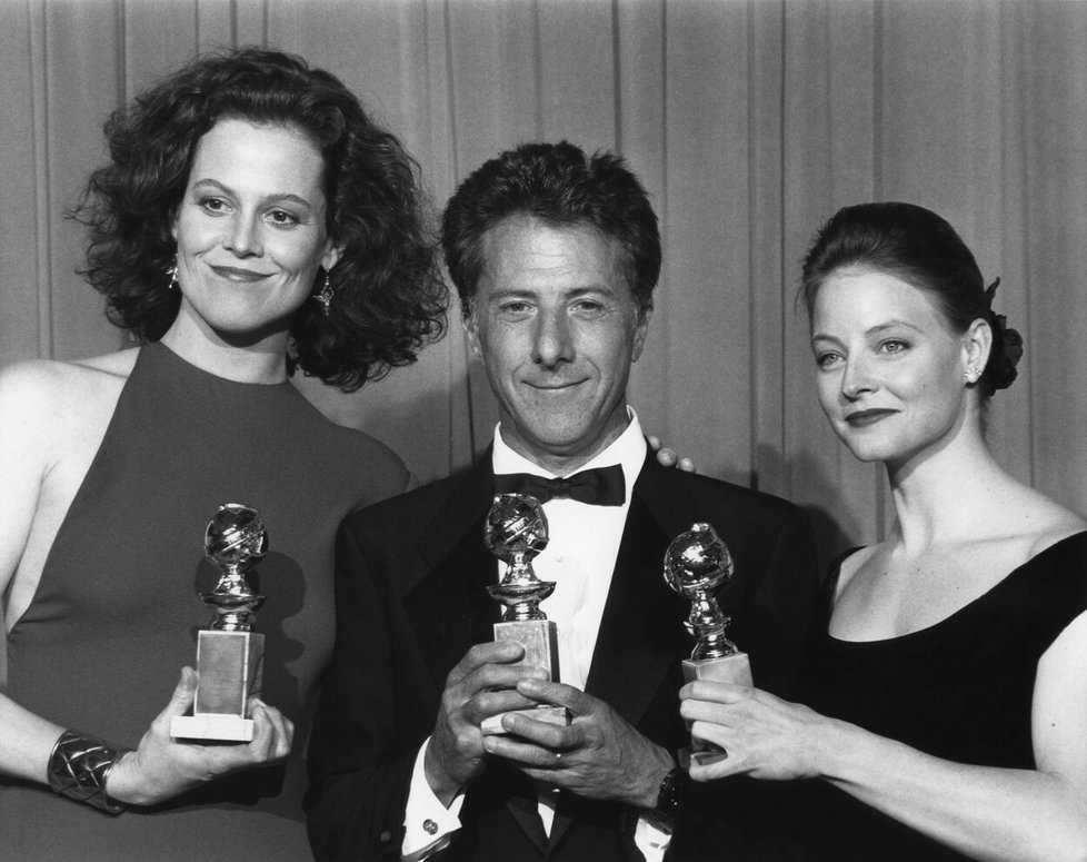 1989: Sigourney Weaver, Dustin Hoffman a Jodie Foster