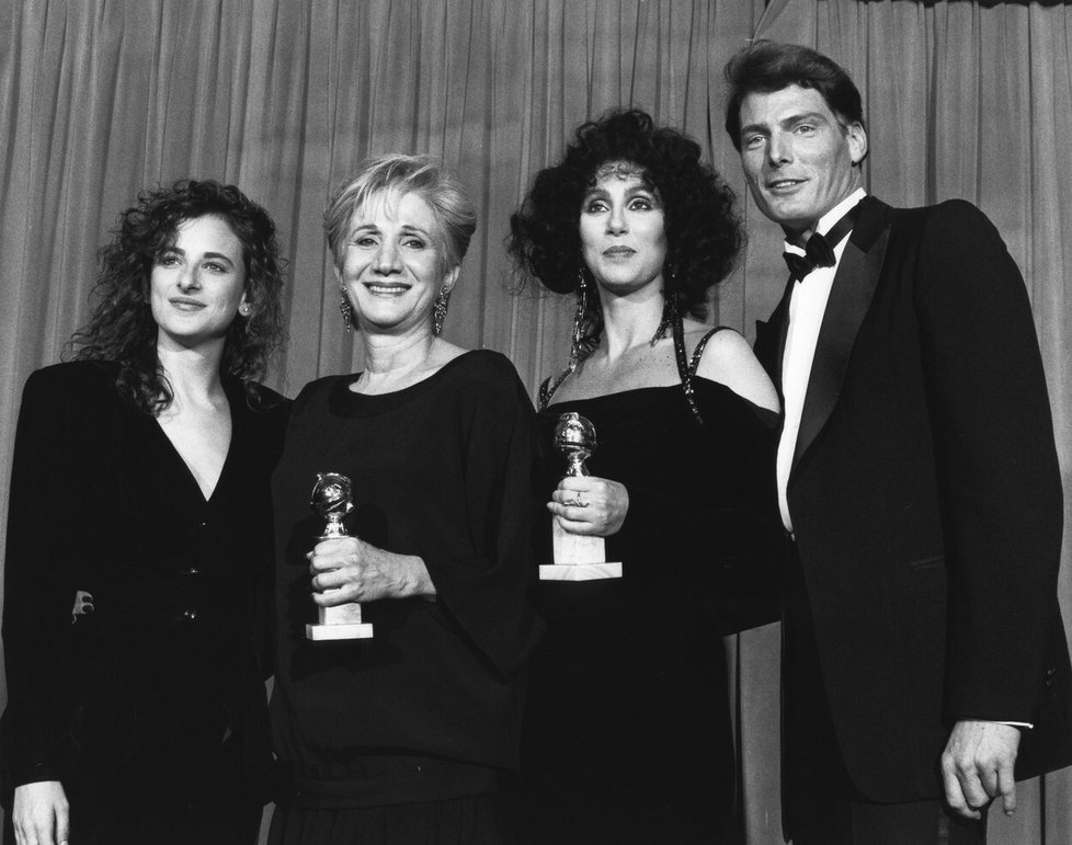 1988: Marlee Matlin, již zesnulá Olympia Dukakis, Cher a již zesnulý Christopher Reeve