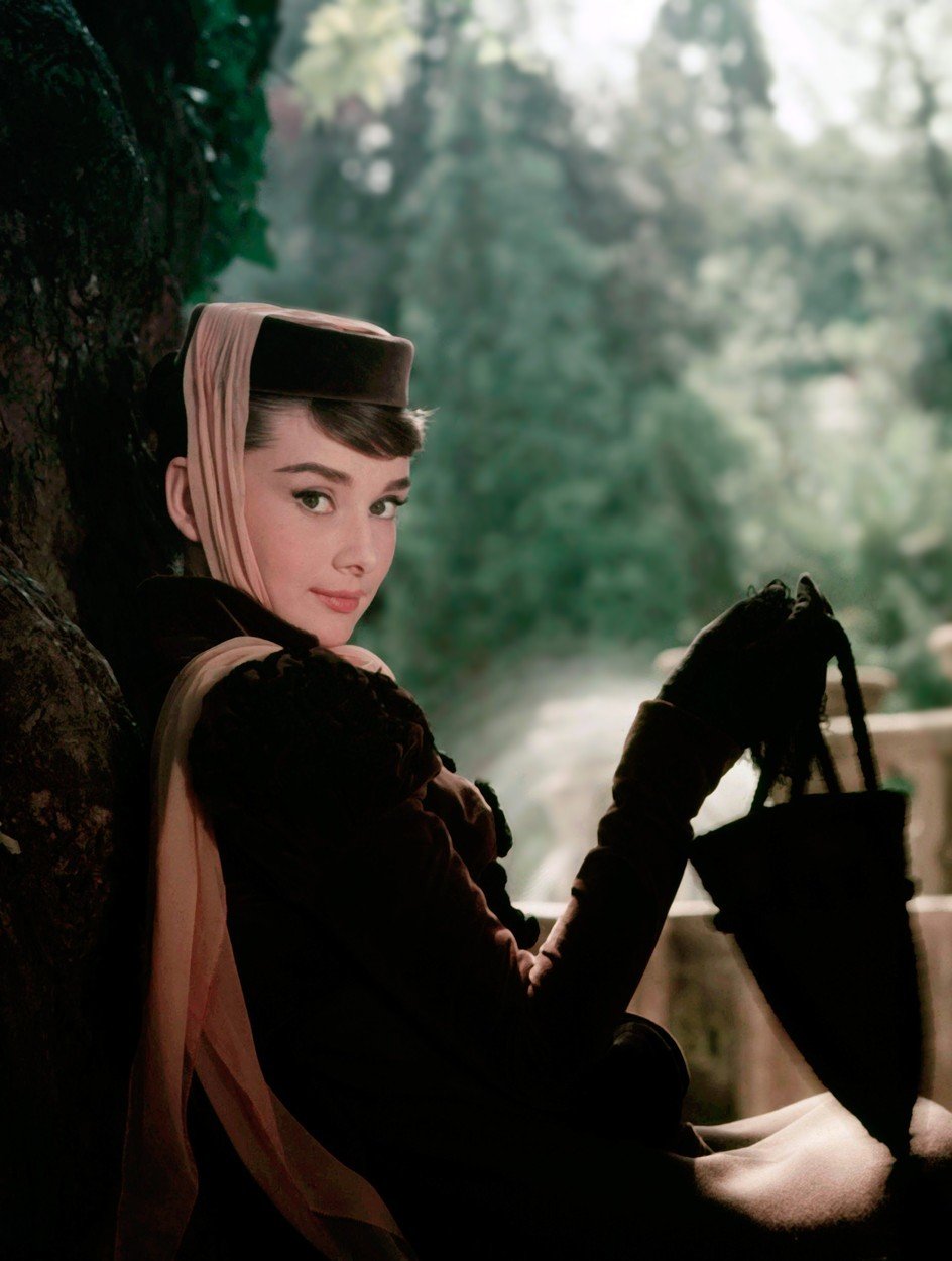 Audrey Hepburn, herečka  &#34;Někteří lidé sní o velkém bazénu. Já sním o velkém šatníku.&#34;