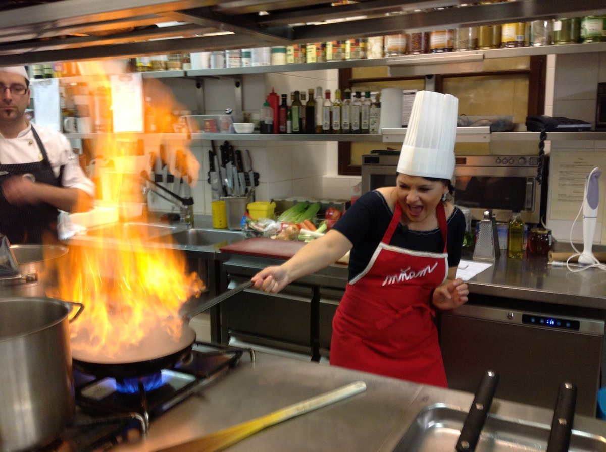 Takhle vypadal eden dramatický moment z kuchyně, kterou Magda málem zápálila.