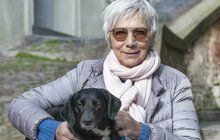 Dana Syslová (77) - SPÁLILA SI KŮŽI! Musí to maskovat make-upem… 