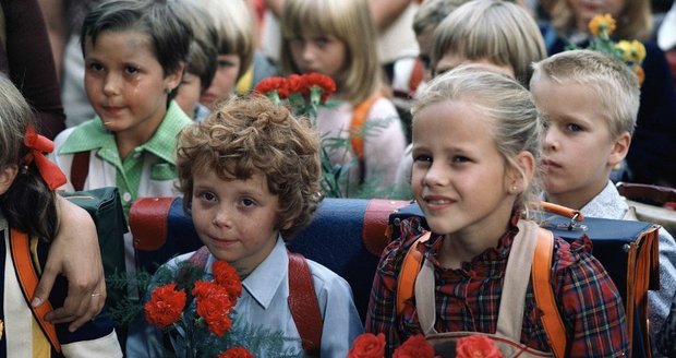 1984: My všichni školou povinní - Milan Šimáček, Gabriela Vránová