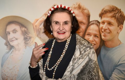 Eva Holubová (63): Užívám si místy i příjemné stárnutí