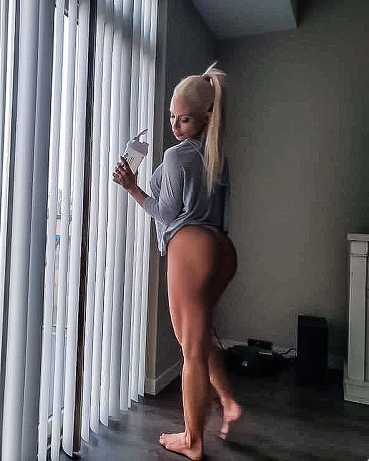 Bikini Fitness Andrea Magyarová umí zaujmout nejen svalnatou postavou, plnými rty a bujarým dekoltem, ale i prořízlou pusou!