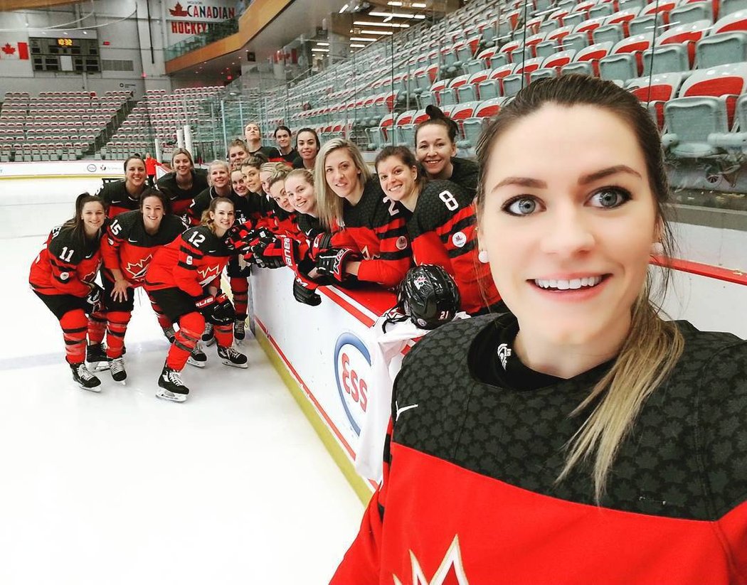 Kanaďanka Natalie Spoonerová má hokej v krvi