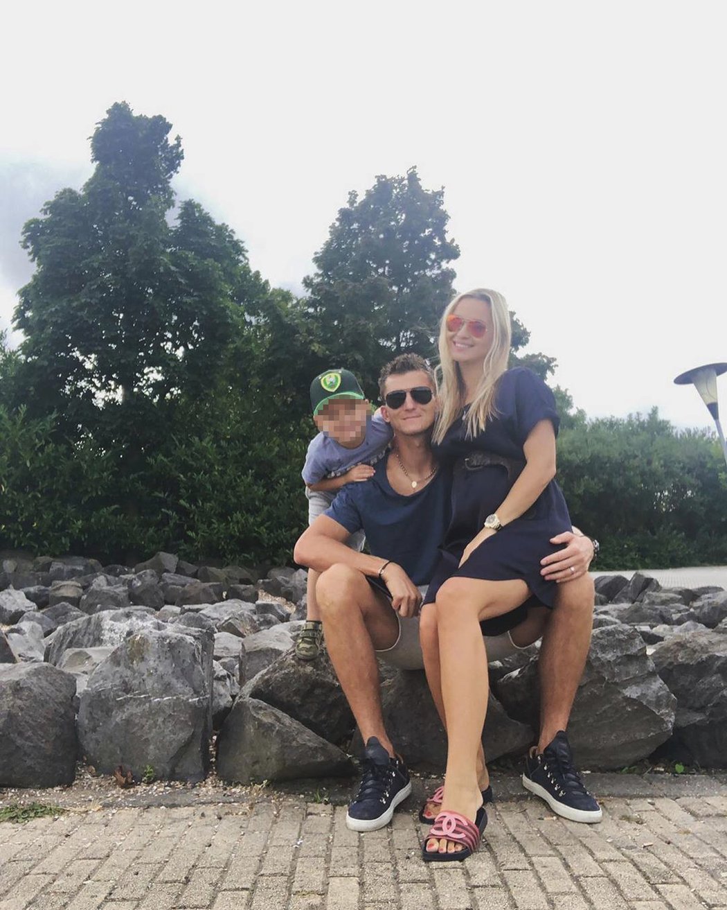 Synovi fotbalisty Tomáše Necida Alexovi přibude už brzy sourozenec