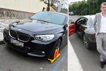 Zatímco Víta Bártu takli, jeho auto dostalo na Praze 1 botičku