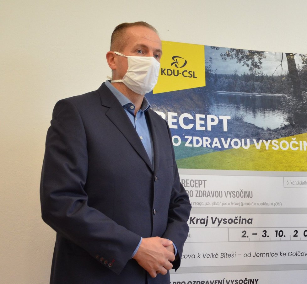 Poslanec a lékař Vít Kaňkovský (KDU-ČSL) je rovněž členem Ústředního krizového štábu