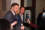 Povolební jednání: Vít Rakušan (STAN) a Ivan Bartoš (Piráti) při příchodu do centrály ODS na jednání se Spolu (9.10.2021)