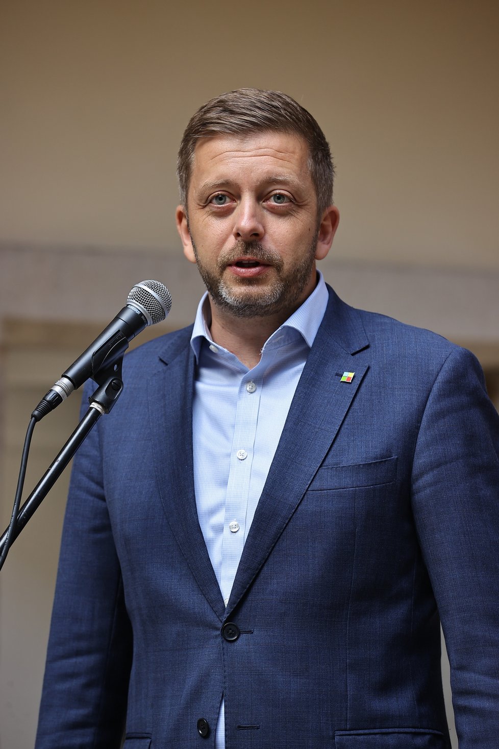 Vít Rakušan během startu kampaně STAN k volbám do europarlamentu 2024