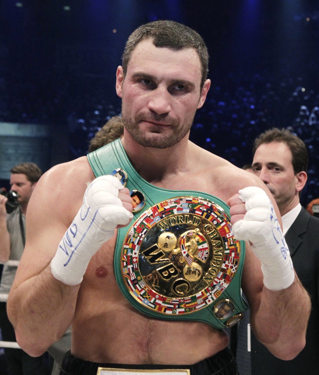 Vitalij Kličko s pásem šampiona WBC.