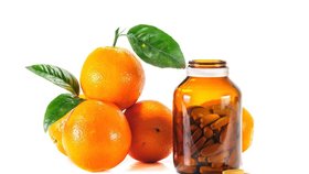 Vitamin C v tabletách vám chřipku nijak nezkrátí