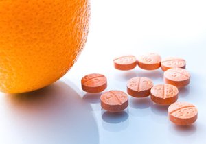 Vitamin C v tabletách vám chřipku nijak nezkrátí