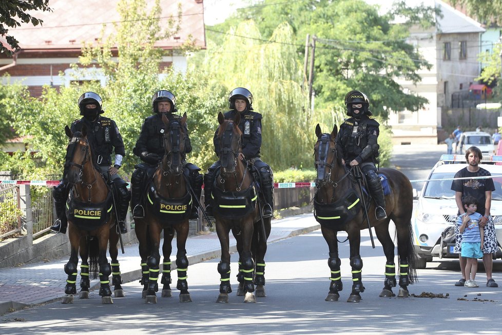 Ve Vítkově hlídali i policisté na koních
